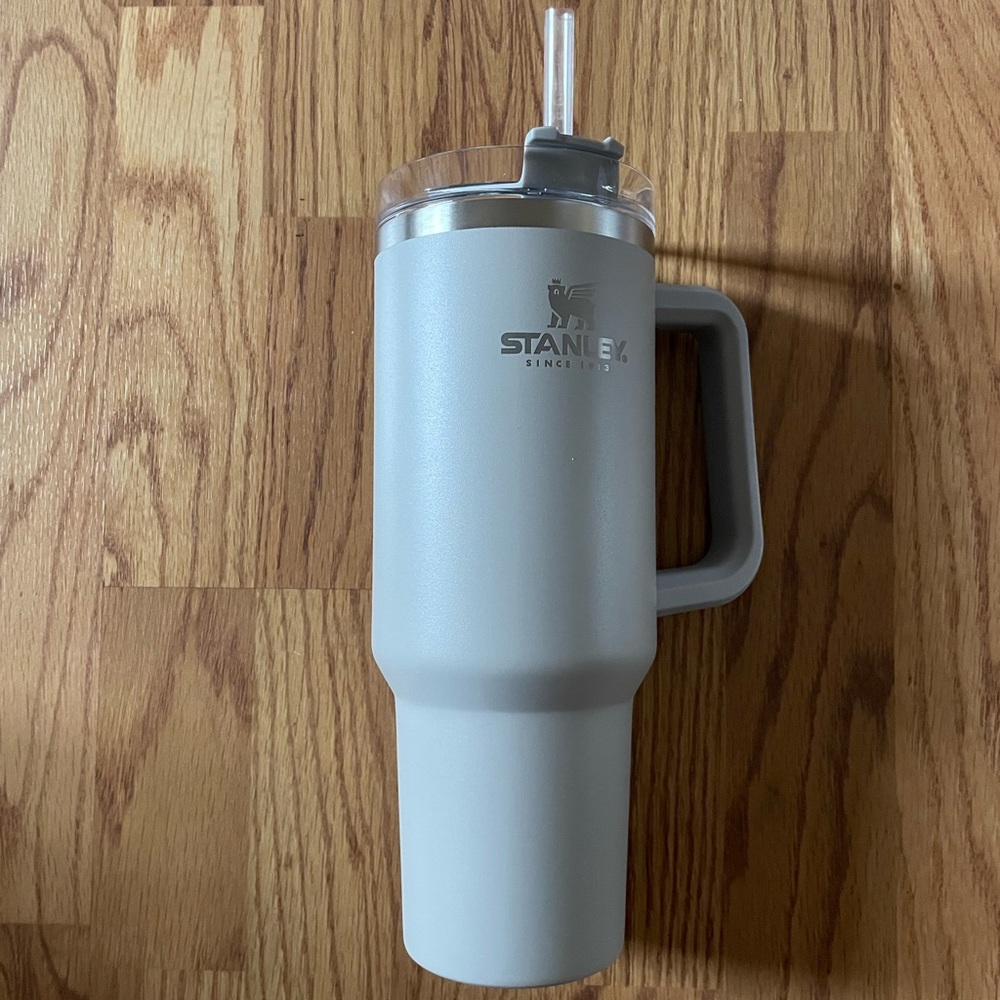 New Stanley 40 oz. Adventure Quencher Tumbler - Gray